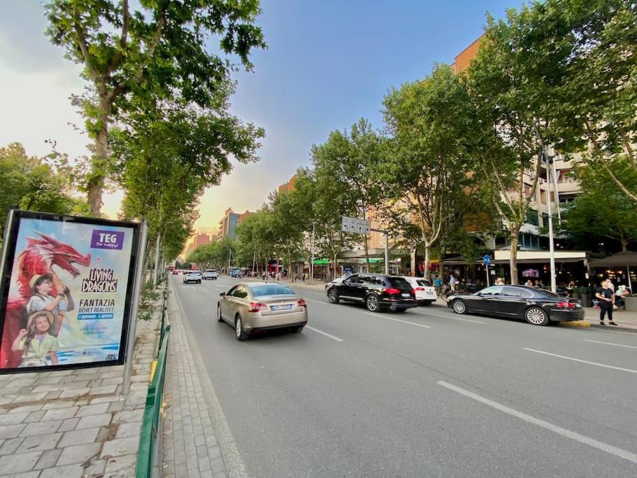 City Centre Big Art'Partment Heart Of The Capital Tirana Exterior photo
